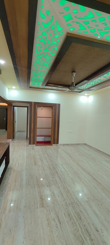 Room in 2 BHK Builder Floor at Iti Layout – for Rent