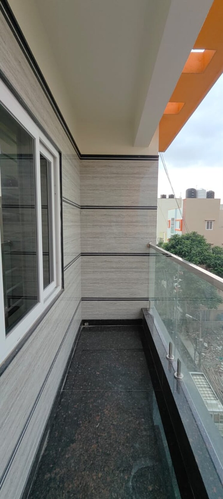 Balcony, iti layout 2 Bedroom 1200 Sq.Ft. Builder Floor In Iti Layout Bangalore 8776164