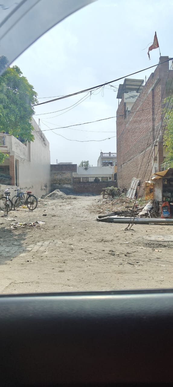 Plot For Sale in Independent Plot 