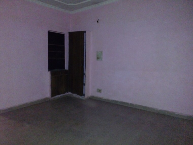 Room, sarita vihar 1 Bedroom 450 Sq.Ft. Apartment In Sarita Vihar Delhi 8776213