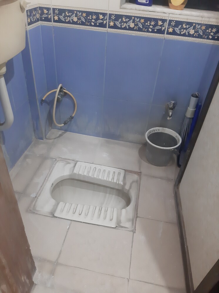 Attached Bathroom, raju-sadan-apartments 1 Bedroom 430 Sq.Ft. Apartment In Bhandup West Mumbai 8776390
