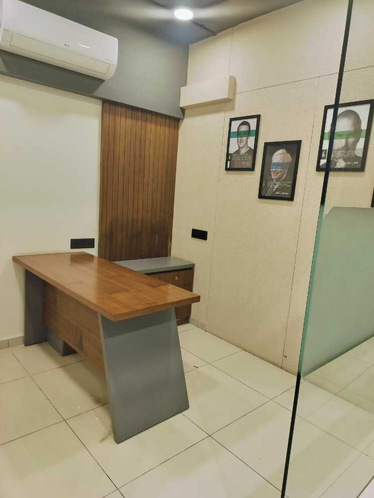 Team Area, science city Commercial Office Space 1100 Sq.Ft. In Science City Ahmedabad 8776348