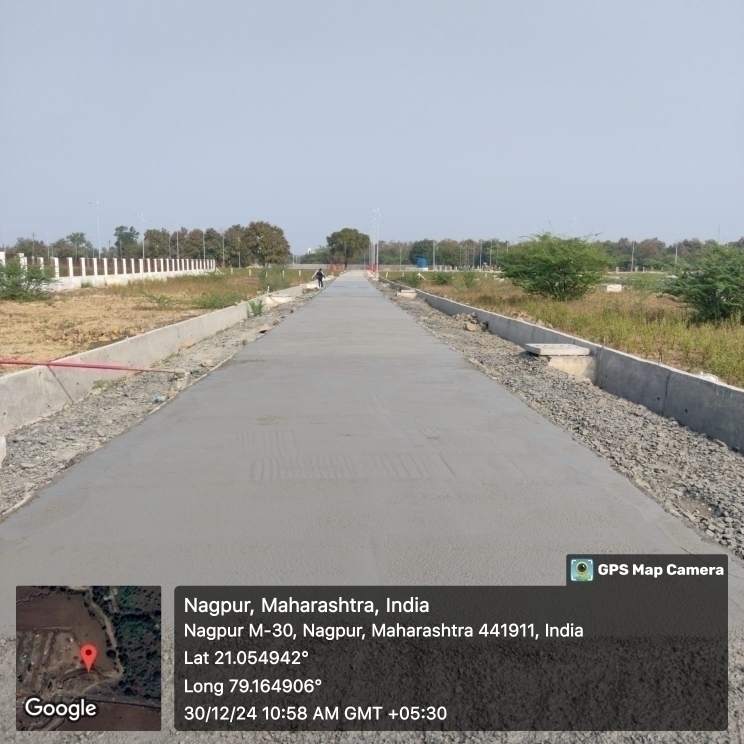 Plot For Sale in Mahalaxmi Nagar 30 