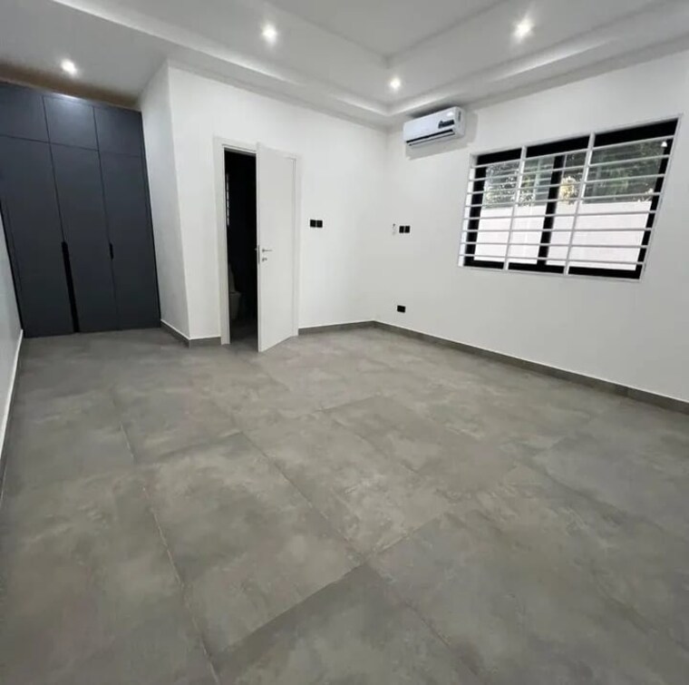 Room, sector 39 3 Bedroom 3150 Sq.Ft. Builder Floor In Sector 39 Faridabad 8776417