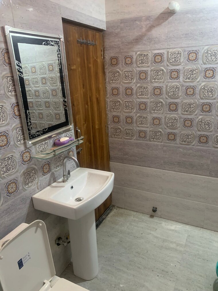 Bathroom, gmada-eco-city 2.5 Bedroom 200 Sq.Yd. Independent House In North Mullanpur Chandigarh 8776447