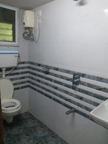 Bathroom in 3 BHK Builder Floor at Pul Pehlad Pur – for Sale