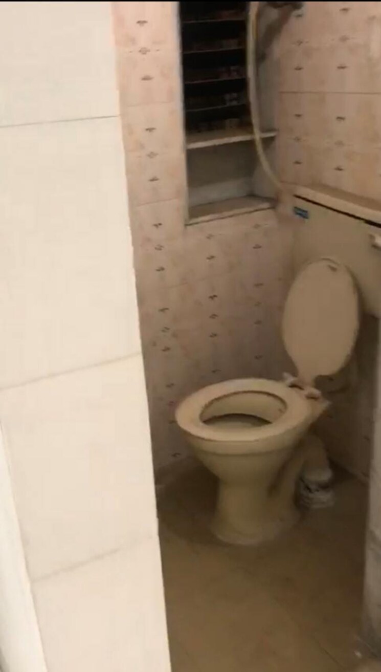 Attached Bathroom, suchidham-complex 1 Bedroom 400 Sq.Ft. Apartment In Goregaon East Mumbai 8776445