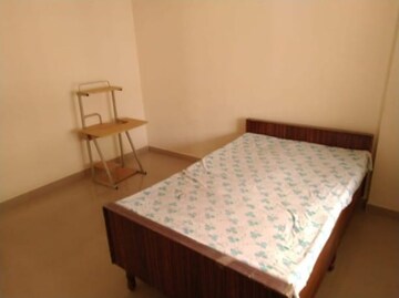 Room in 3 BHK Apartment at Siddhivinayak Shubhashree Residential, Akurdi – for Rent