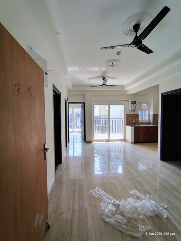 Building Lobby in 2.5 BHK Apartment at Amrapali Terrace Homes, Tech Zone 4 Greater Noida – for Rent
