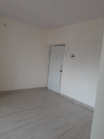 Room in 1 BHK Apartment at Leo Group Housing Complex, Bhandup West – for Rent