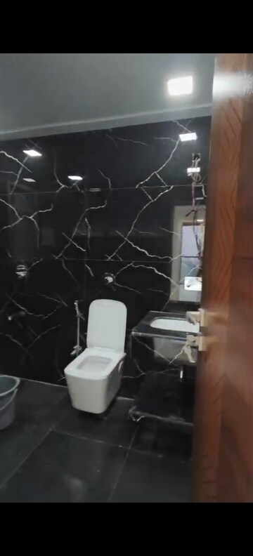 Bathroom in 4 BHK Apartment at Nathani Heights, Dalal Estate – for Sale