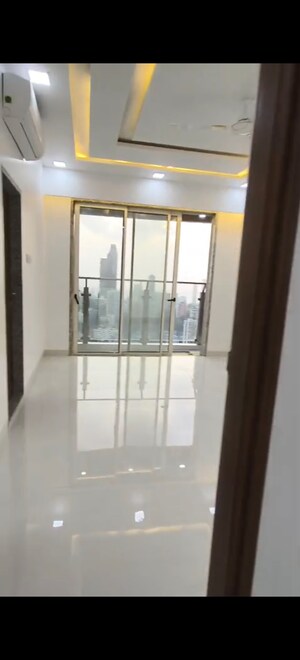 Room in 4 BHK Apartment at Nathani Heights, Dalal Estate – for Sale