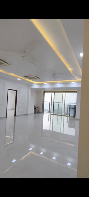 Building Lobby in 4 BHK Apartment at Nathani Heights, Dalal Estate – for Sale