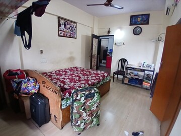 Room in 2.5 BHK Apartment at Aakashganga CHS, Kopar Khairane – for Rent