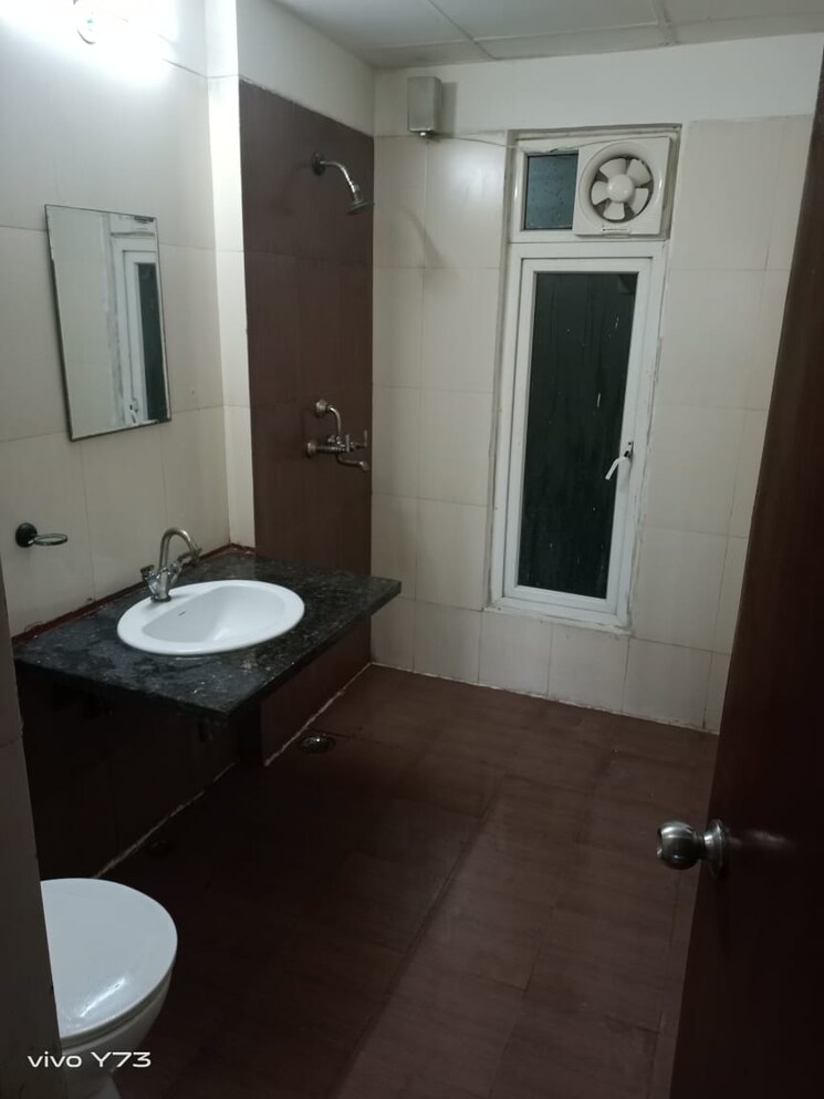 Attached Bathroom, prateek-laurel 2.5 Bedroom 1135 Sq.Ft. Apartment In Sector 120 Noida 8776614