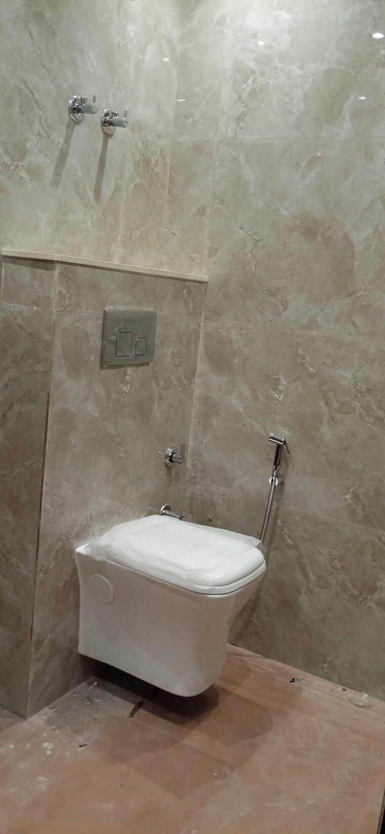 Attached Bathroom, igi airport area 2.5 Bedroom 700 Sq.Ft. Apartment In Igi Airport Area Delhi 8776628