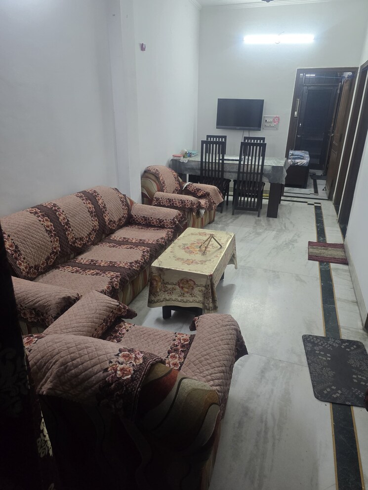 Living Room, sector 45 2 Bedroom 100 Sq.Yd. Builder Floor In Sector 45 Gurgaon 8776637