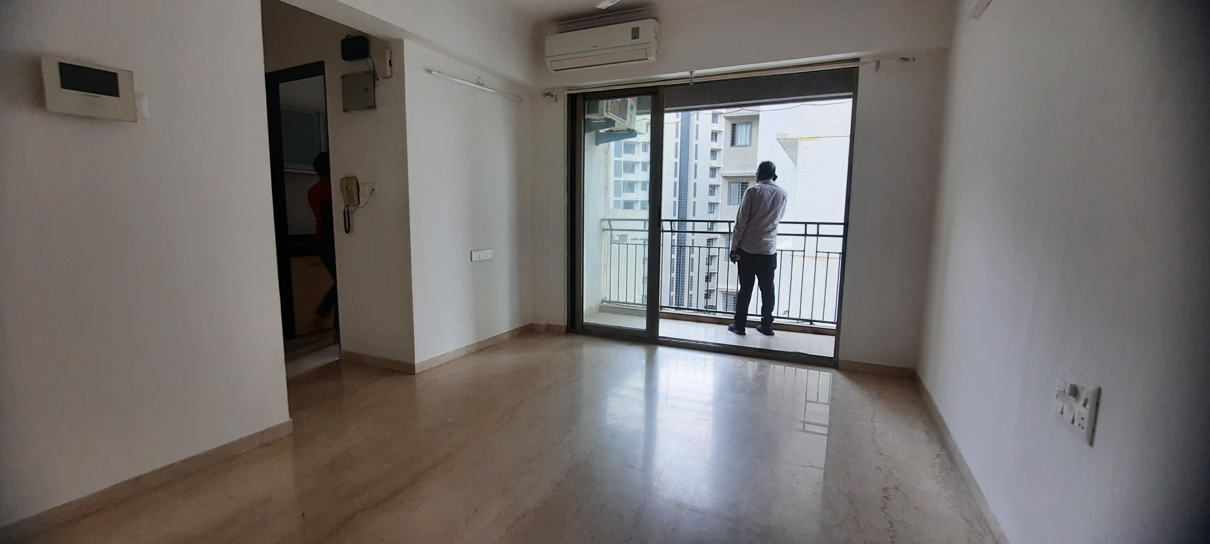 2 BHK Apartment For Rent in Rustomjee Elements
