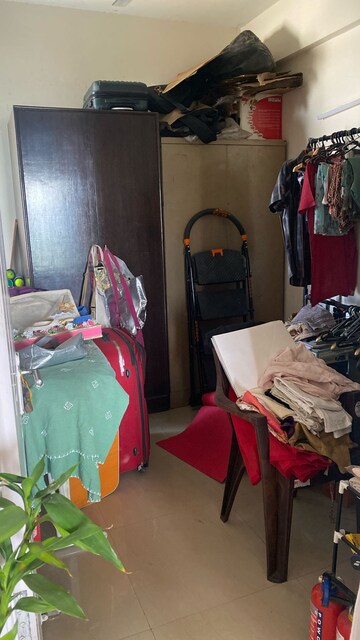 Room in 3 BHK Apartment at Lotus Panache, Sector 110 – for Rent