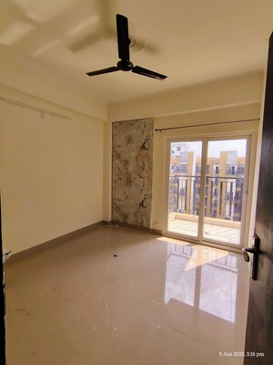 2.5 BHK Apartment For Sale in Amrapali Terrace Homes, Tech Zone 4 Greater Noida