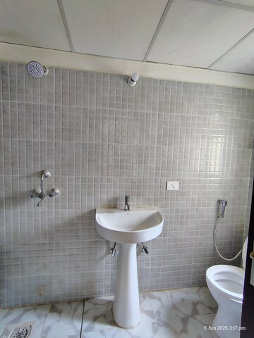 Attached Bathroom in 2.5 BHK Apartment at Amrapali Terrace Homes, Tech Zone 4 Greater Noida – for Sale