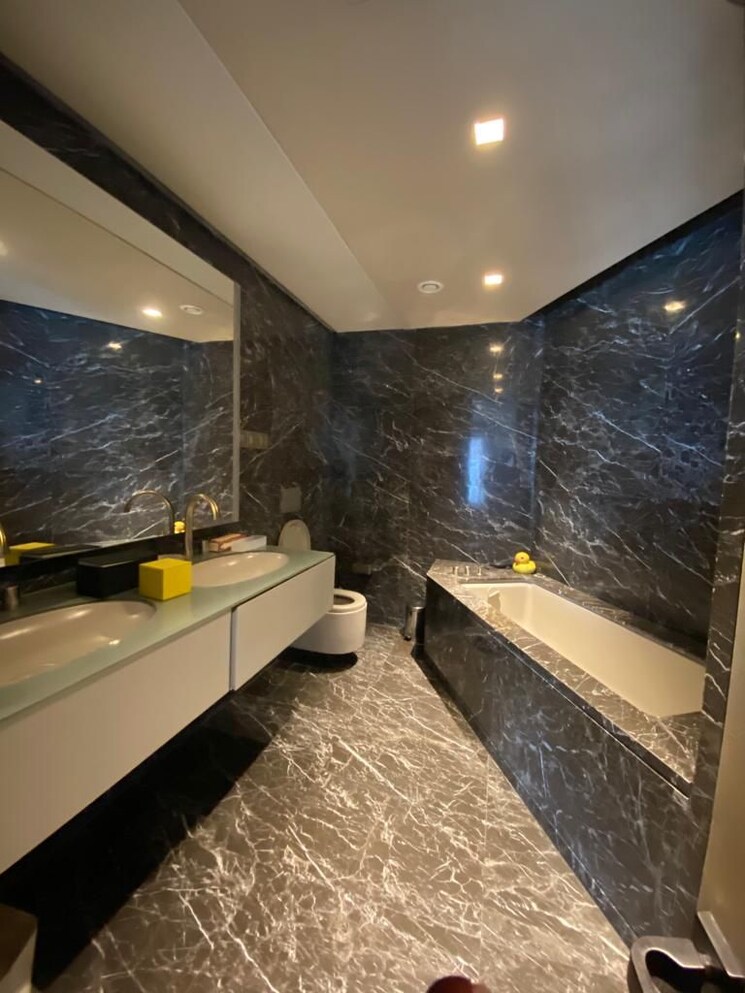 Bathroom, lodha-world-one 4 Bedroom 2619 Sq.Ft. Apartment In Worli Mumbai 8776787
