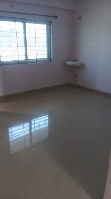Room in 3 BHK Apartment at Hatia – for Rent