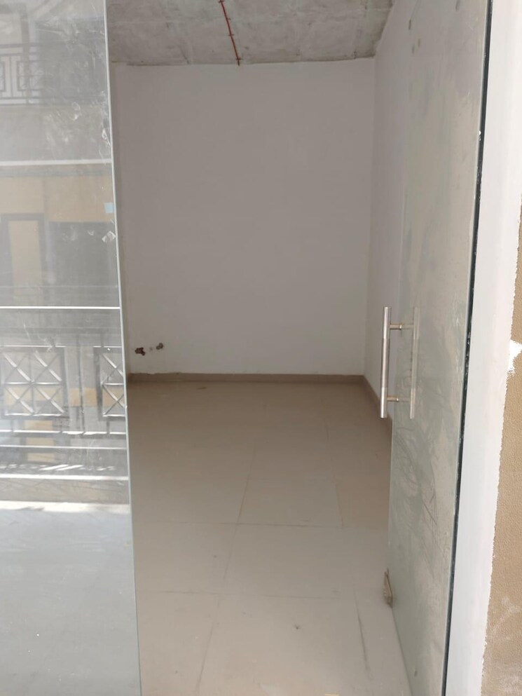 Bathroom, r-tech-capital-galleria Commercial Shop 276 Sq.Ft. In Kanakpura Jaipur 8776961