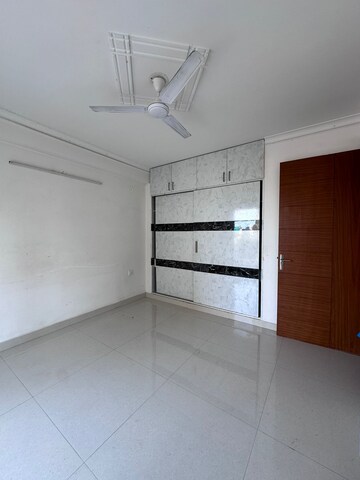 Room in 3 BHK Apartment at Pyramid Altia, Sector 70 – for Sale