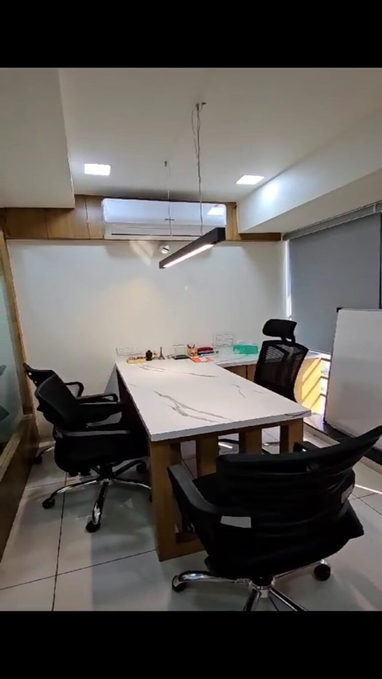 Team Area, gota Commercial Office Space 890 Sq.Ft. In Gota Ahmedabad 8777098