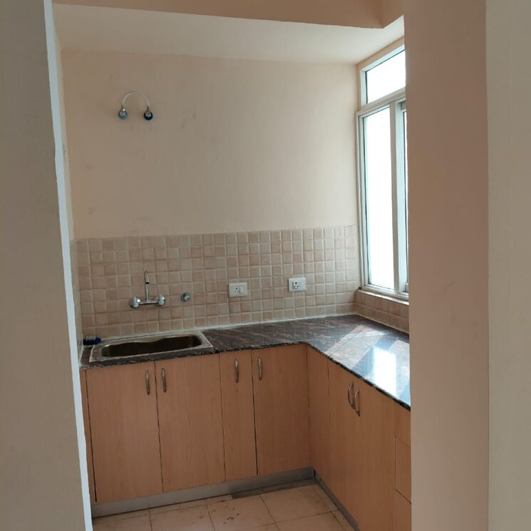 Kitchen, amrapali-dream-valley 2 Bedroom 805 Sq.Ft. Apartment In Amrapali Dream Valley Greater Noida 8777141