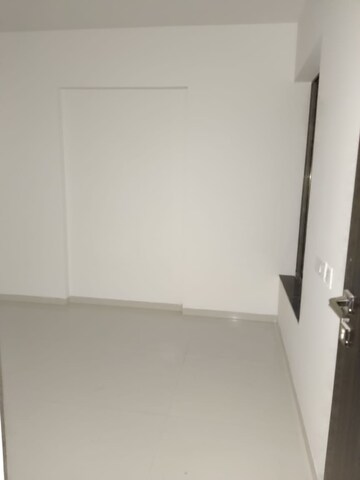 Room in 2.5 BHK Apartment at Runal Spacio, Ravet – for Rent
