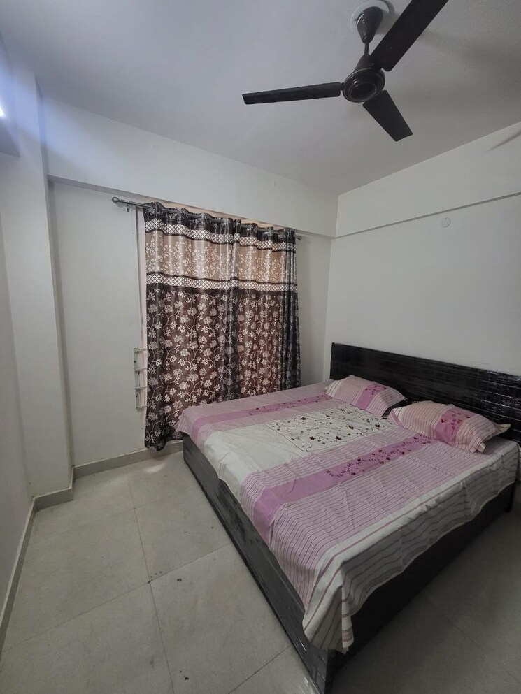 Bedroom, signature-the-serenas 2 Bedroom 631 Sq.Ft. Apartment In Sohna Sector 36 Gurgaon 8777345