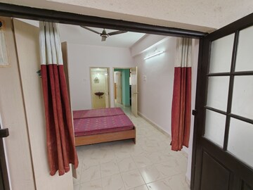 Bedroom in 3 BHK Apartment at Miramar – for Rent