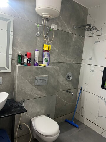 Bathroom in 3 BHK Builder Floor at Ardee City, Sector 52 – for Rent