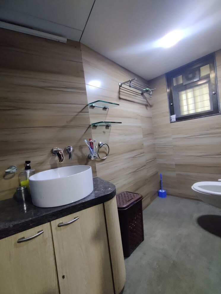 Bathroom, gamdevi 5 Bedroom 2650 Sq.Ft. Apartment In Gamdevi Mumbai 8777526