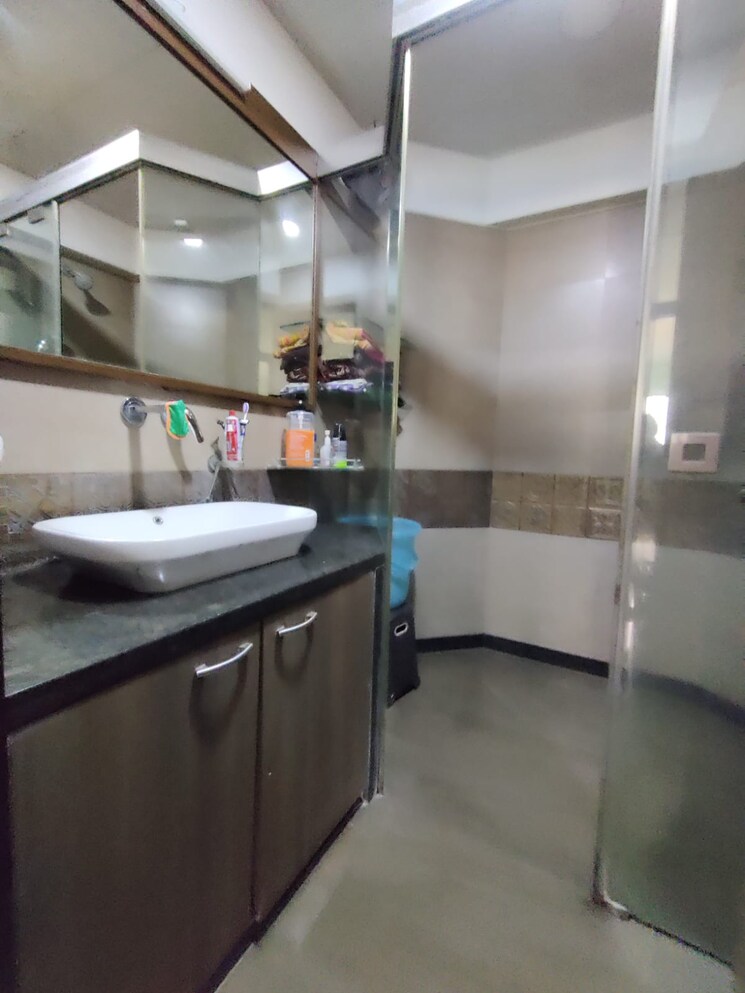 Bathroom, gamdevi 5 Bedroom 2650 Sq.Ft. Apartment In Gamdevi Mumbai 8777526