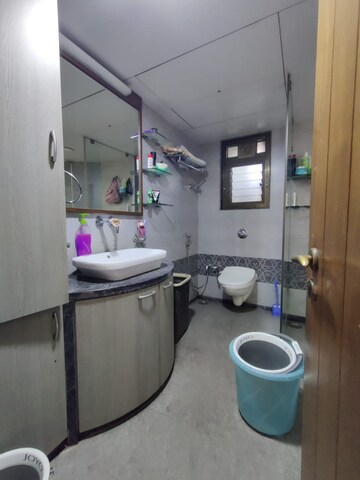 Bathroom in 5 BHK Apartment at Gamdevi – for Sale