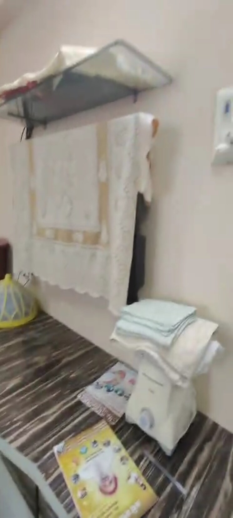 Bathroom, dadar west 1 RK 300 Sq.Ft. Apartment In Dadar West Mumbai 8777504