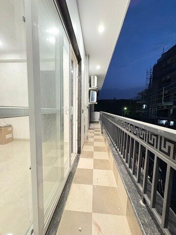 Balcony in 3 BHK Builder Floor at Ansal Sushant Lok I, Sector 43 – for Rent