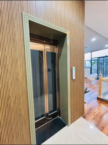 Building Lobby in 3 BHK Builder Floor at Sector 29 – for Sale