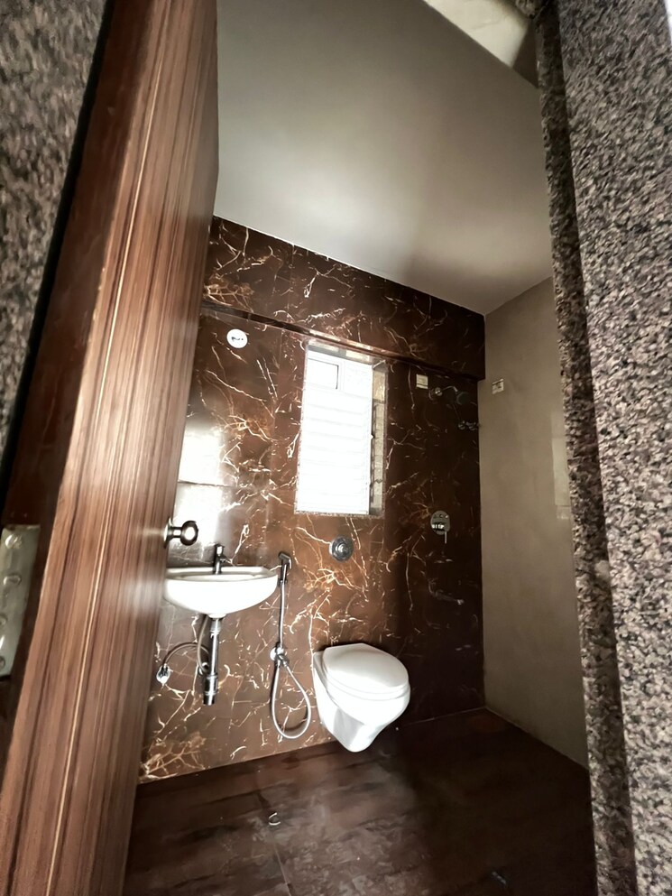 Bathroom, avant-hillway 2 Bedroom 750 Sq.Ft. Apartment In Goregaon East Mumbai 8777574