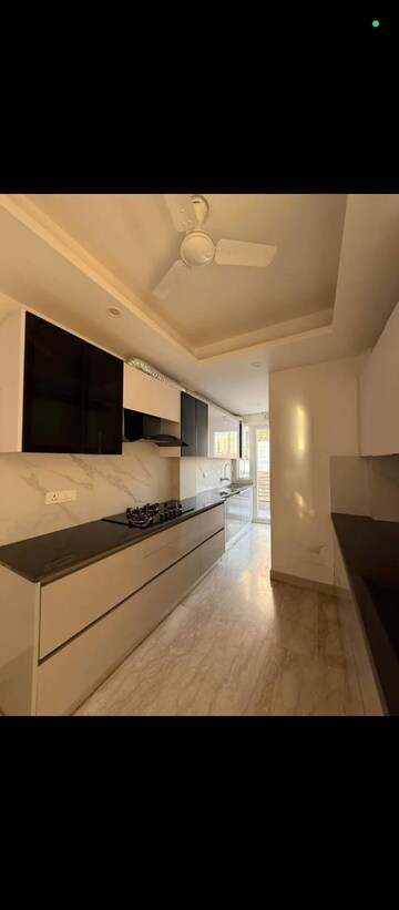 Kitchen in 3 BHK Builder Floor at DLF Atria, Dlf Phase ii – for Rent