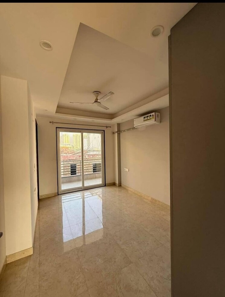 Room, dlf-atria 3 Bedroom 215 Sq.Yd. Builder Floor In Dlf Phase ii Gurgaon 8777541