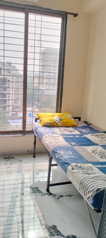 Room in  Pg at Santacruz East – for Rent