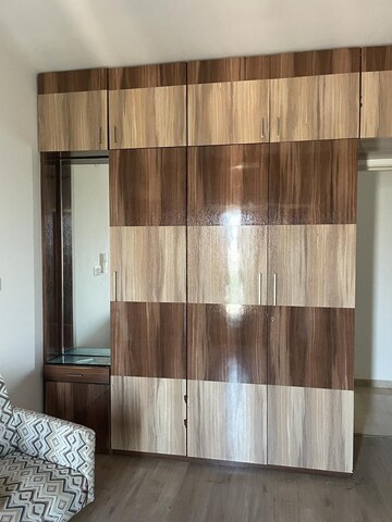 Furnished Amenities in 5 BHK Apartment at Kanakia Paris, Bandra East – for Rent