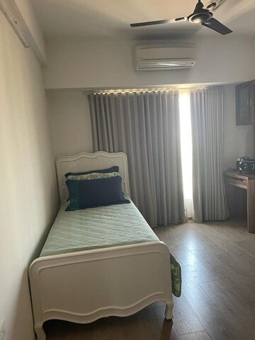 Bedroom in 5 BHK Apartment at Kanakia Paris, Bandra East – for Rent