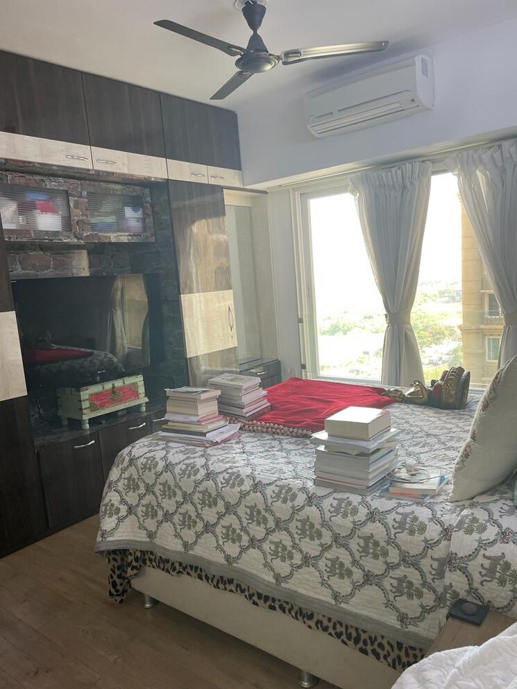 Bedroom, kanakia-paris 5 Bedroom 2000 Sq.Ft. Apartment In Bandra East Mumbai 8777570