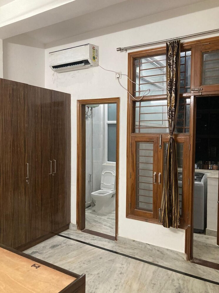 Room, maple-heights 3 Bedroom 1335 Sq.Ft. Apartment In Sector 43 Gurgaon 8777554