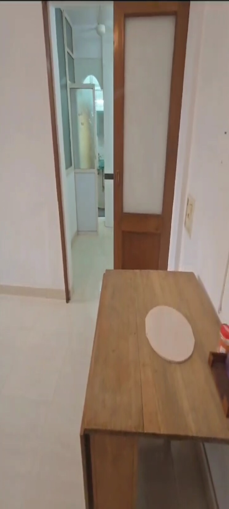 Bathroom, matunga west 1.5 Bedroom 480 Sq.Ft. Apartment In Matunga West Mumbai 8777616